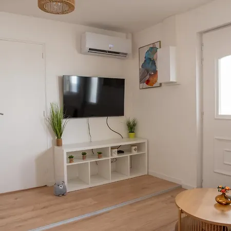 Appartement La Petite Longere D'amiens - F2 *